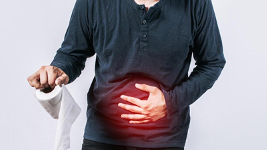 Fast foods, processed foods, and red meat are some of the food items that are responsible for causing constipation during the winter season.